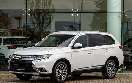 Mitsubishi Outlander III рестайлинг 3, 2017 год, 1 495 000 рублей, 1 фотография