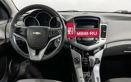 Chevrolet Cruze II, 2010 год, 420 000 рублей, 13 фотография