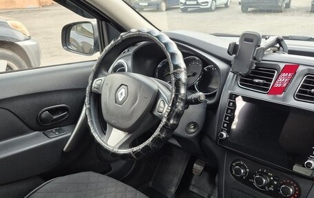 Renault Sandero II рестайлинг, 2017 год, 940 000 рублей, 10 фотография