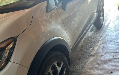 Renault Kaptur I рестайлинг, 2019 год, 1 490 000 рублей, 3 фотография