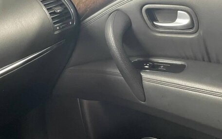 Infiniti QX56, 2012 год, 1 800 000 рублей, 13 фотография