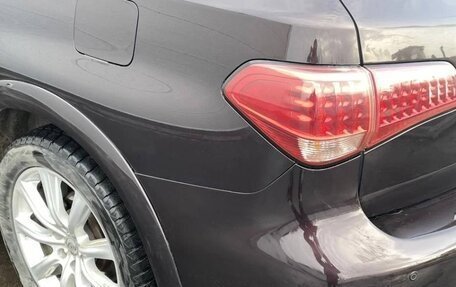 Infiniti QX56, 2012 год, 1 800 000 рублей, 18 фотография