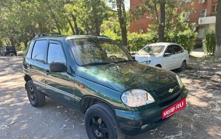 Chevrolet Niva I рестайлинг, 2005 год, 250 000 рублей, 3 фотография