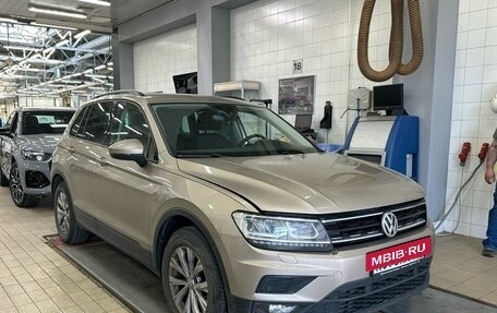 Volkswagen Tiguan II, 2019 год, 2 350 000 рублей, 6 фотография