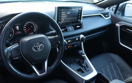 Toyota RAV4, 2021 год, 3 119 000 рублей, 5 фотография
