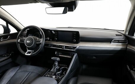 KIA K5, 2021 год, 2 450 000 рублей, 13 фотография