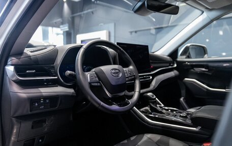 Toyota Highlander, 2026 год, 5 690 000 рублей, 11 фотография