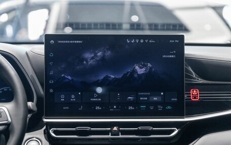 Toyota Highlander, 2026 год, 5 690 000 рублей, 17 фотография