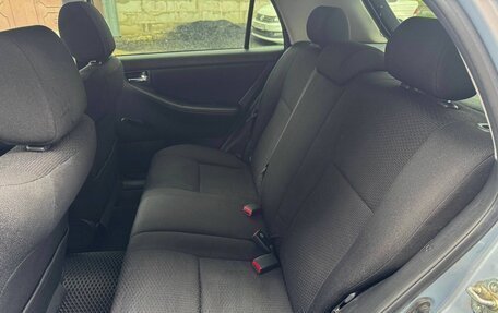 Toyota Corolla, 2004 год, 670 000 рублей, 14 фотография