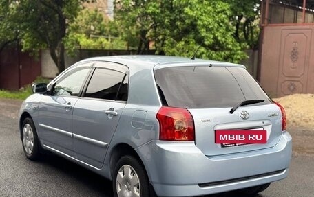 Toyota Corolla, 2004 год, 670 000 рублей, 5 фотография