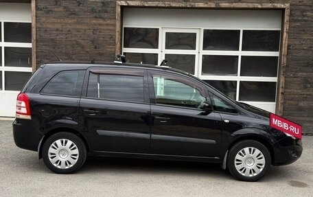 Opel Zafira B, 2008 год, 695 000 рублей, 3 фотография