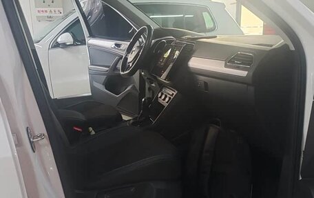 Volkswagen Tiguan II, 2021 год, 1 400 173 рублей, 7 фотография