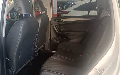 Volkswagen Tiguan II, 2021 год, 1 400 173 рублей, 2 фотография