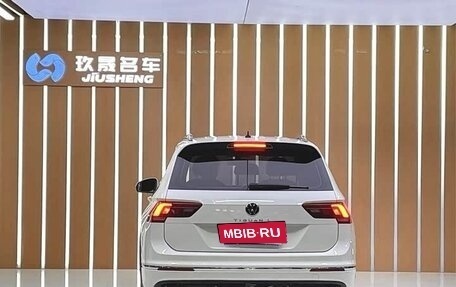Volkswagen Tiguan II, 2021 год, 1 400 173 рублей, 16 фотография