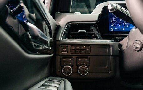 Chevrolet Tahoe IV, 2025 год, 13 880 000 рублей, 22 фотография