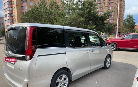 Toyota Esquire I, 2015 год, 1 600 000 рублей, 5 фотография