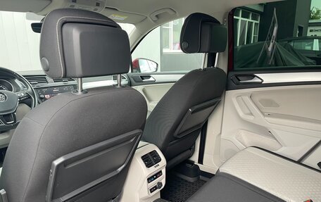 Volkswagen Tiguan II, 2018 год, 2 650 000 рублей, 11 фотография