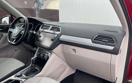 Volkswagen Tiguan II, 2018 год, 2 650 000 рублей, 10 фотография