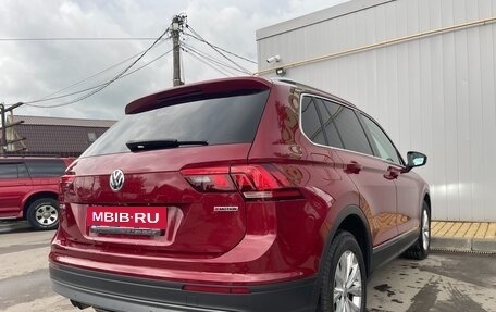 Volkswagen Tiguan II, 2018 год, 2 650 000 рублей, 9 фотография
