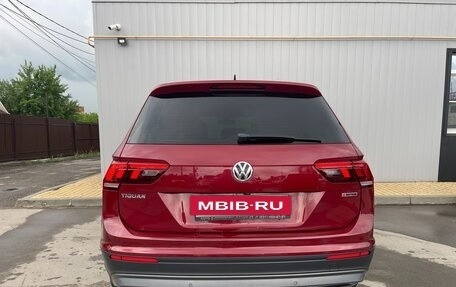 Volkswagen Tiguan II, 2018 год, 2 650 000 рублей, 8 фотография