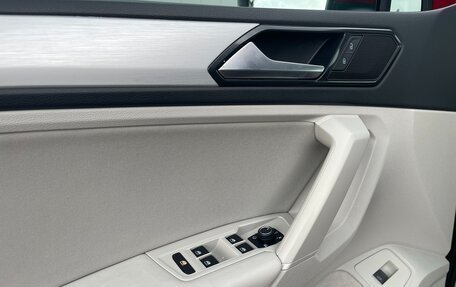 Volkswagen Tiguan II, 2018 год, 2 650 000 рублей, 16 фотография