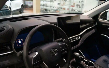 Toyota Highlander, 2025 год, 5 600 000 рублей, 11 фотография