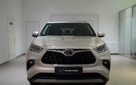 Toyota Highlander, 2025 год, 5 600 000 рублей, 3 фотография