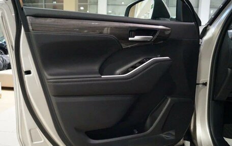Toyota Highlander, 2025 год, 5 600 000 рублей, 12 фотография