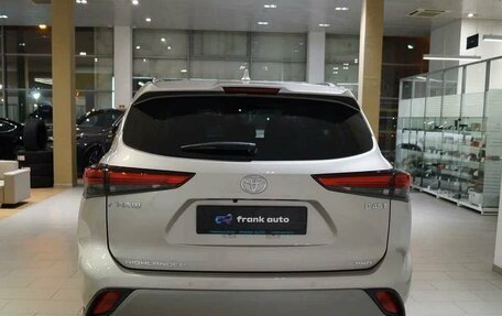 Toyota Highlander, 2025 год, 5 600 000 рублей, 20 фотография