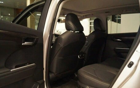 Toyota Highlander, 2025 год, 5 600 000 рублей, 13 фотография