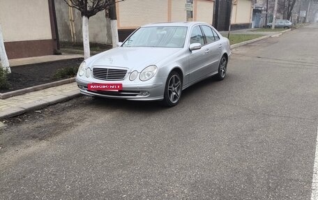 Mercedes-Benz E-Класс, 2005 год, 900 000 рублей, 2 фотография