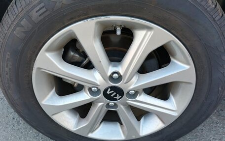 KIA Stonic, 2020 год, 1 760 000 рублей, 3 фотография