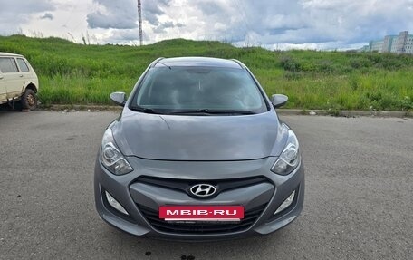 Hyundai i30 II рестайлинг, 2013 год, 890 000 рублей, 8 фотография