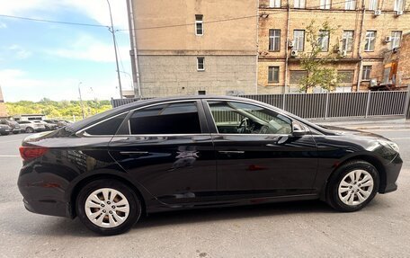 Hyundai Sonata VII, 2018 год, 1 590 000 рублей, 10 фотография