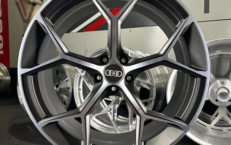 Audi SQ8, 2024 год, 16 500 000 рублей, 27 фотография