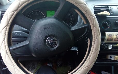 Skoda Fabia II, 2013 год, 380 000 рублей, 1 фотография