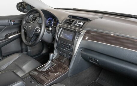 Toyota Camry, 2016 год, 1 990 000 рублей, 7 фотография