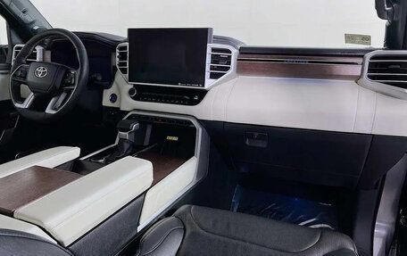 Toyota Sequoia, 2023 год, 11 525 711 рублей, 9 фотография