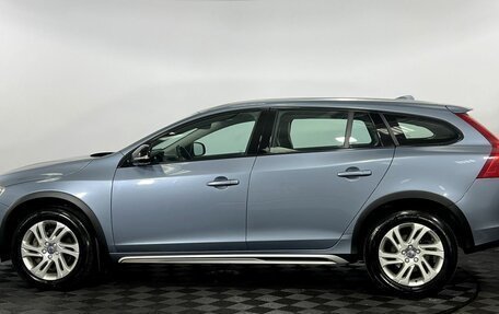 Volvo V60 Cross Country II, 2016 год, 2 075 000 рублей, 9 фотография