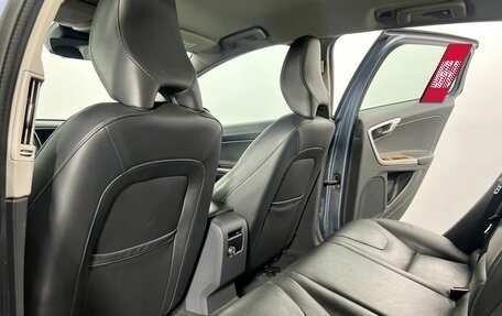 Volvo V60 Cross Country II, 2016 год, 2 075 000 рублей, 11 фотография