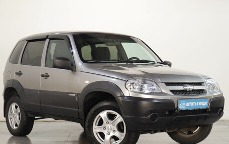 Chevrolet Niva I рестайлинг, 2018 год, 859 000 рублей, 2 фотография