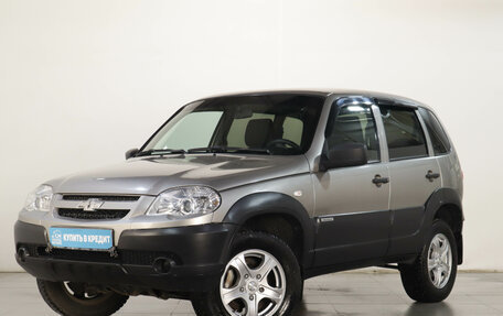 Chevrolet Niva I рестайлинг, 2018 год, 859 000 рублей, 4 фотография