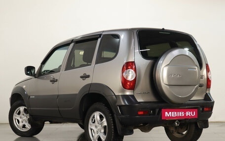 Chevrolet Niva I рестайлинг, 2018 год, 859 000 рублей, 5 фотография