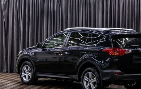 Toyota RAV4, 2015 год, 1 895 000 рублей, 8 фотография