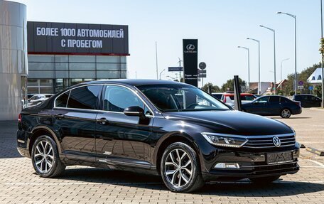 Volkswagen Passat B8 рестайлинг, 2018 год, 1 925 000 рублей, 3 фотография