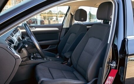 Volkswagen Passat B8 рестайлинг, 2018 год, 1 925 000 рублей, 11 фотография