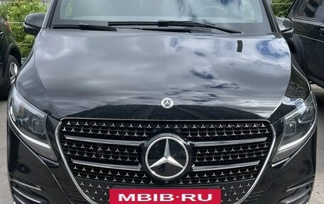 Mercedes-Benz V-Класс, 2024 год, 13 150 000 рублей, 2 фотография