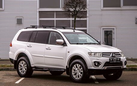 Mitsubishi Pajero Sport II рестайлинг, 2015 год, 1 395 000 рублей, 3 фотография