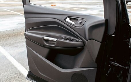 Ford Kuga III, 2016 год, 1 065 000 рублей, 12 фотография