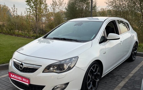Opel Astra J, 2012 год, 910 000 рублей, 3 фотография